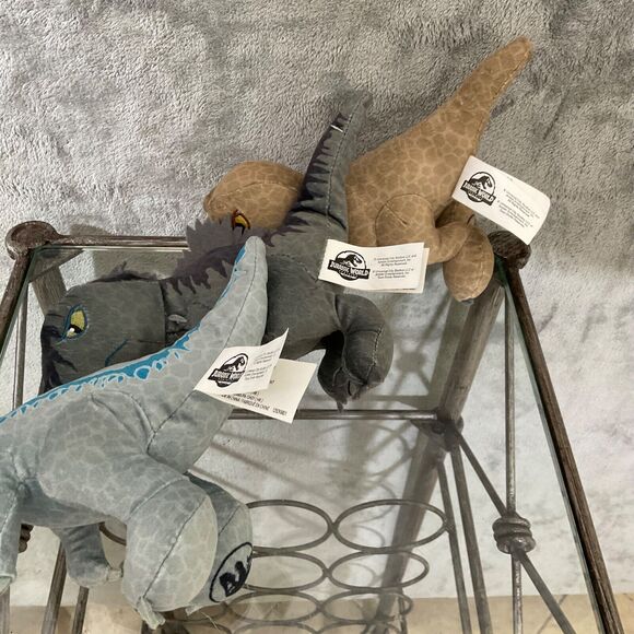 Jurassic World Universal Studios Park Stuffed Plush Dinosaur Figures • Lot Of 3 - Picture 7 of 10